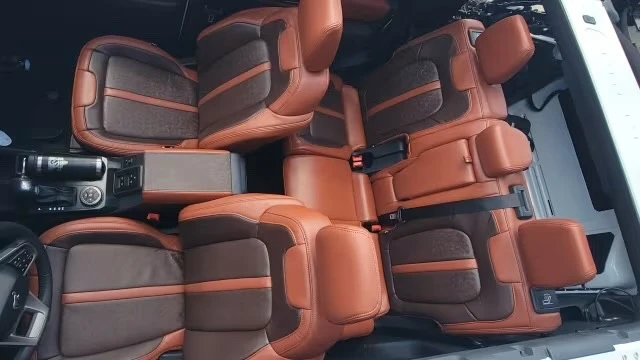 2025 Ford Bronco 6th Gen - Image 17 of 20