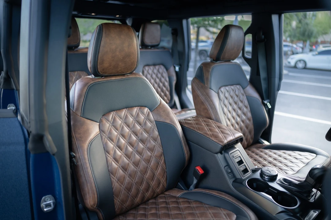 2025 Ford Bronco 6th Gen - Image 17 of 31