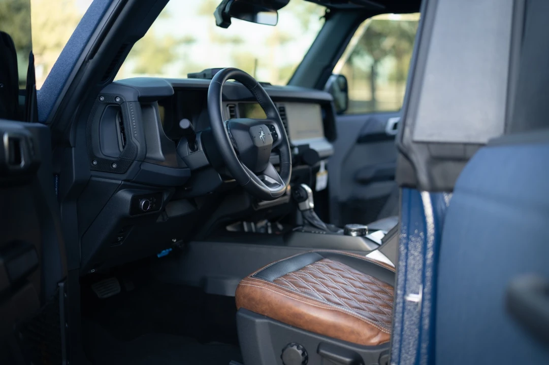 2025 Ford Bronco 6th Gen - Image 16 of 31