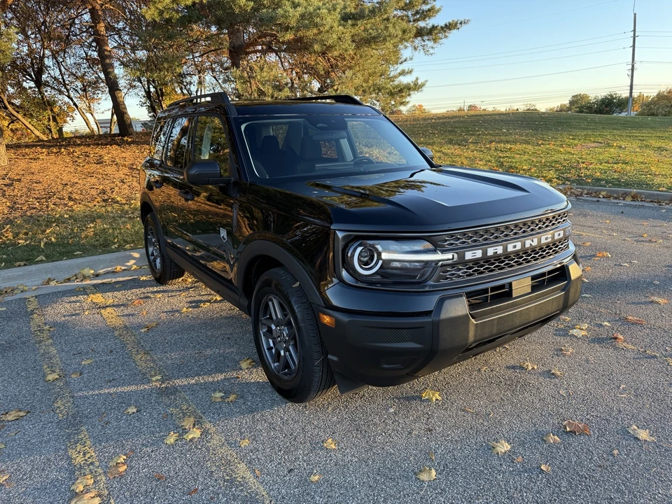 2025 Ford Bronco 6th Gen - Image 2 of 13