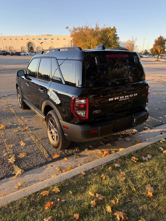 2025 Ford Bronco 6th Gen - Image 5 of 13