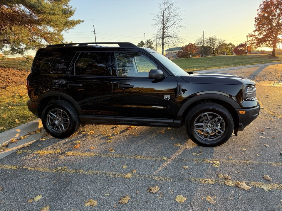 2025 Ford Bronco 6th Gen - Image 3 of 13