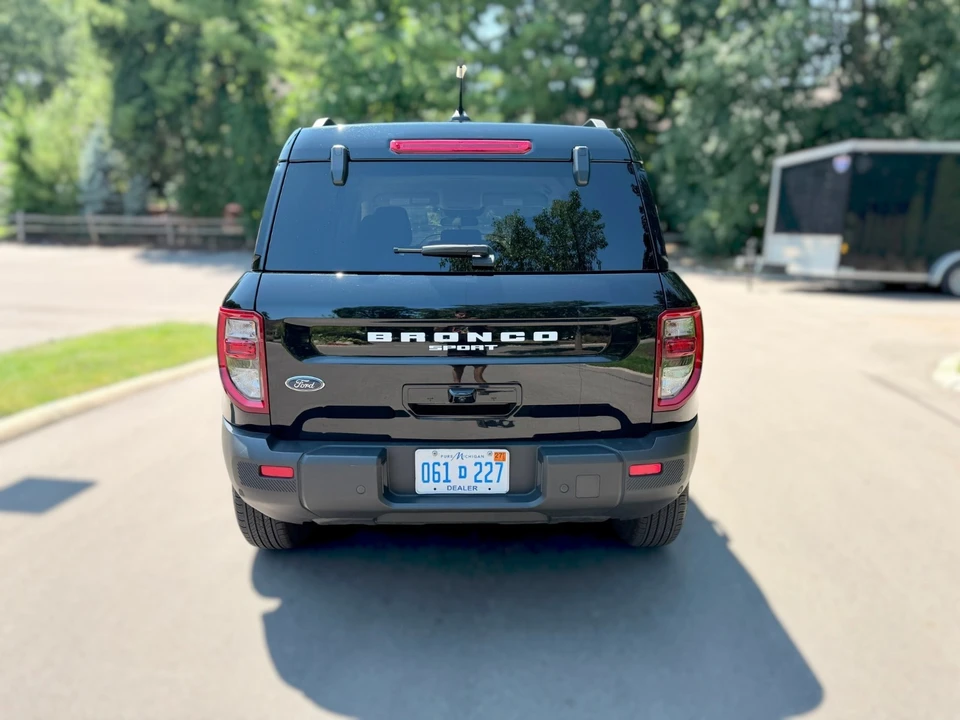 2025 Ford Bronco 6th Gen - Image 15 of 31