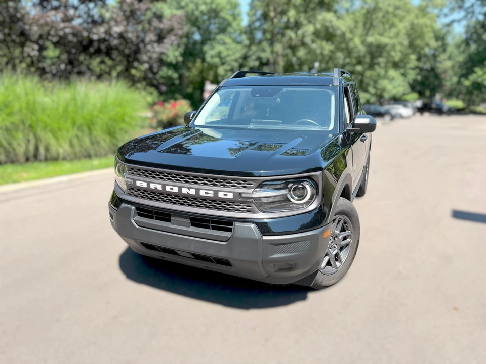 2025 Ford Bronco 6th Gen - Image 3 of 31