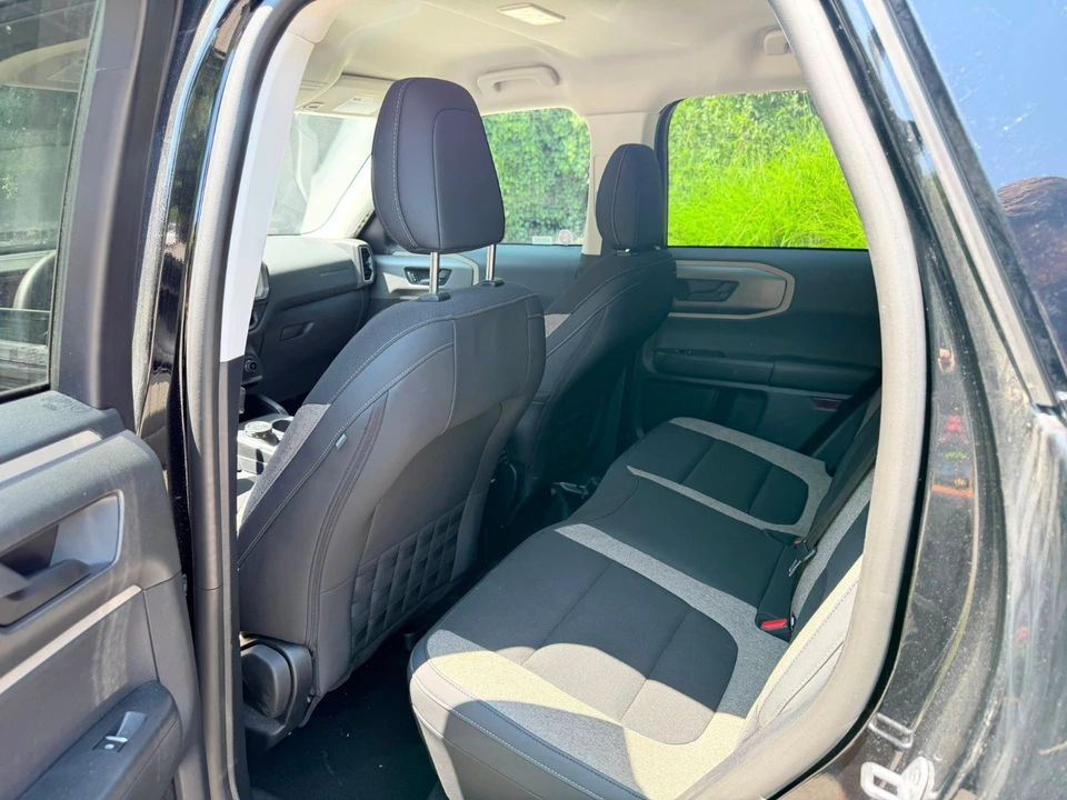 2025 Ford Bronco 6th Gen - Image 20 of 31