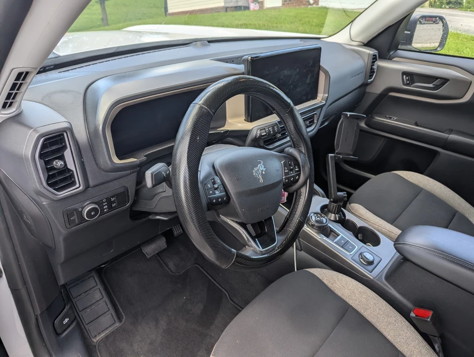 2025 Ford Bronco 6th Gen - Image 24 of 25
