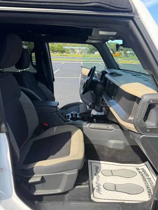 2025 Ford Bronco 6th Gen - Image 15 of 17