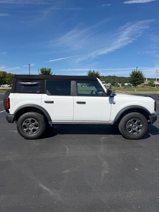 2025 Ford Bronco 6th Gen - Image 3 of 17