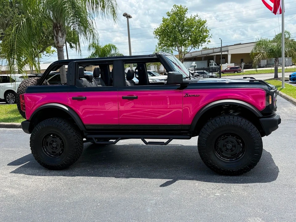 2025 Ford Bronco 6th Gen - Image 12 of 12