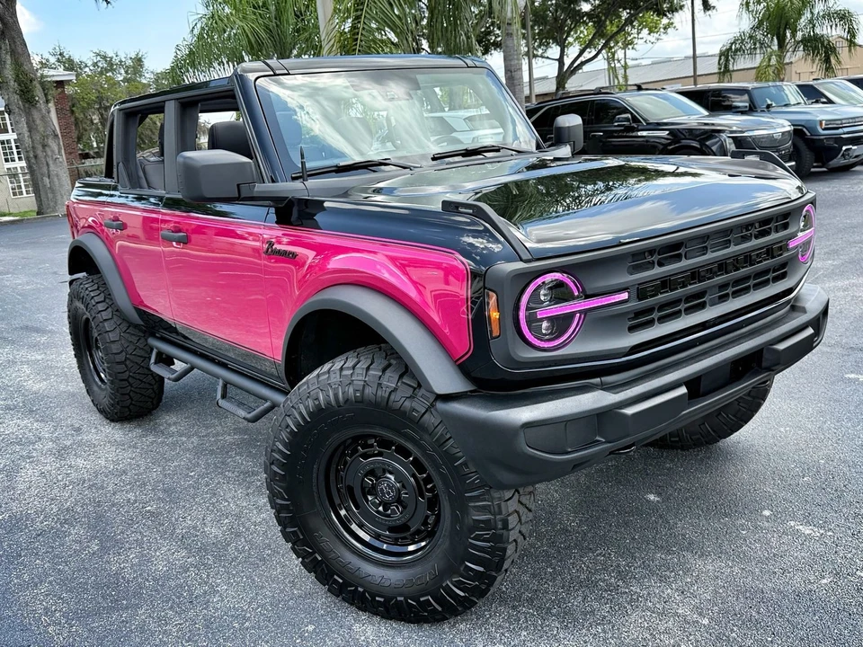2025 Ford Bronco 6th Gen - Image 4 of 12
