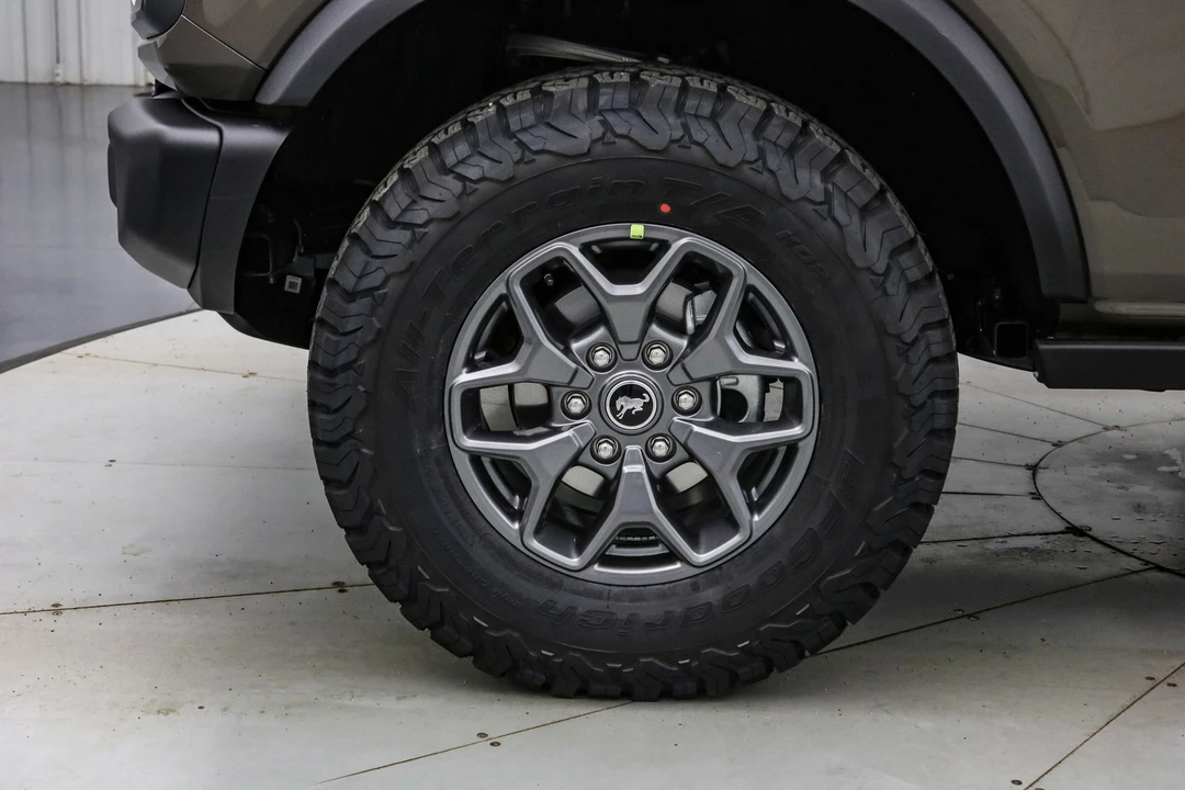 2025 Ford Bronco 6th Gen - Image 12 of 21