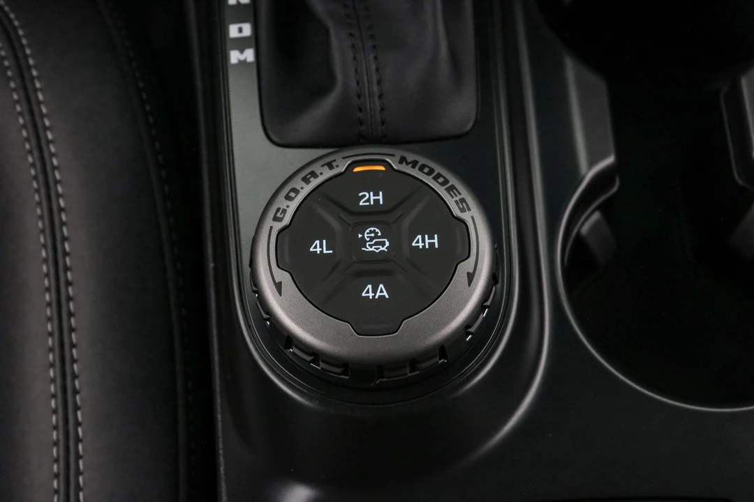 2025 Ford Bronco 6th Gen - Image 20 of 21