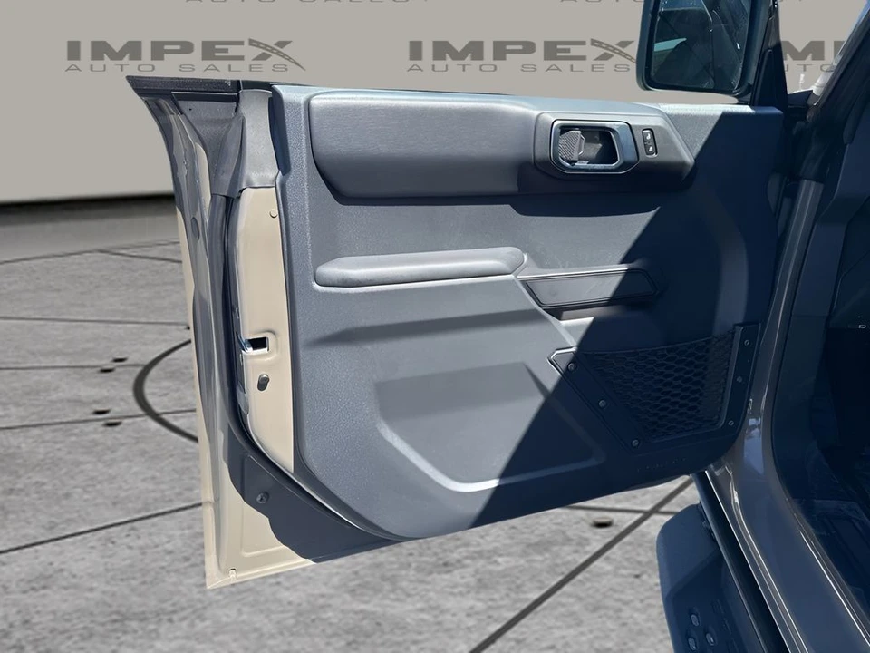 2025 Ford Bronco 6th Gen - Image 25 of 31