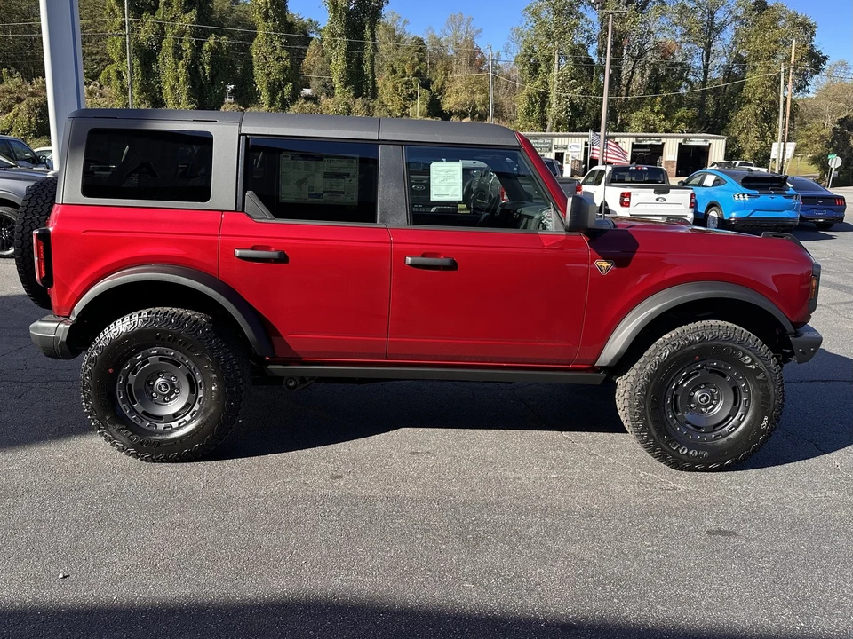 2025 Ford Bronco 6th Gen - Image 5 of 21