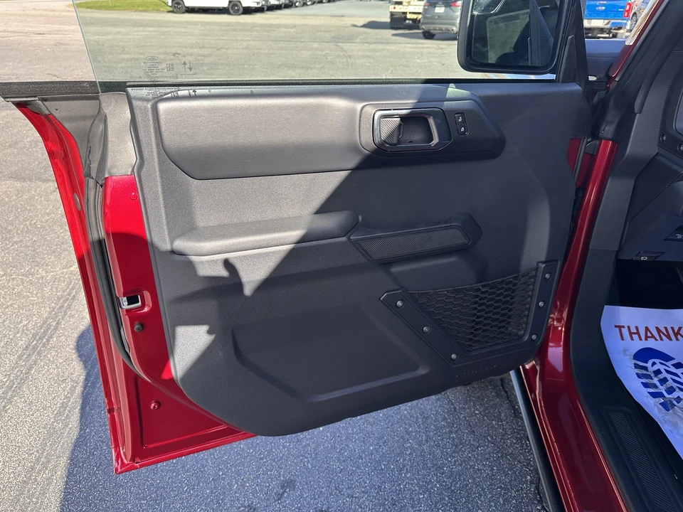 2025 Ford Bronco 6th Gen - Image 9 of 21