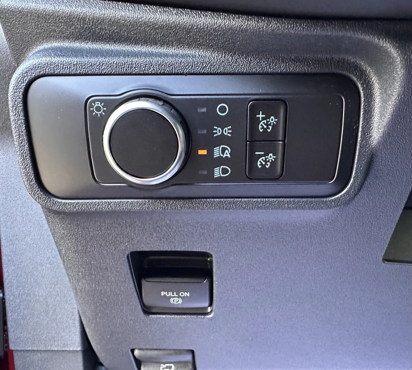 2025 Ford Bronco 6th Gen - Image 18 of 21