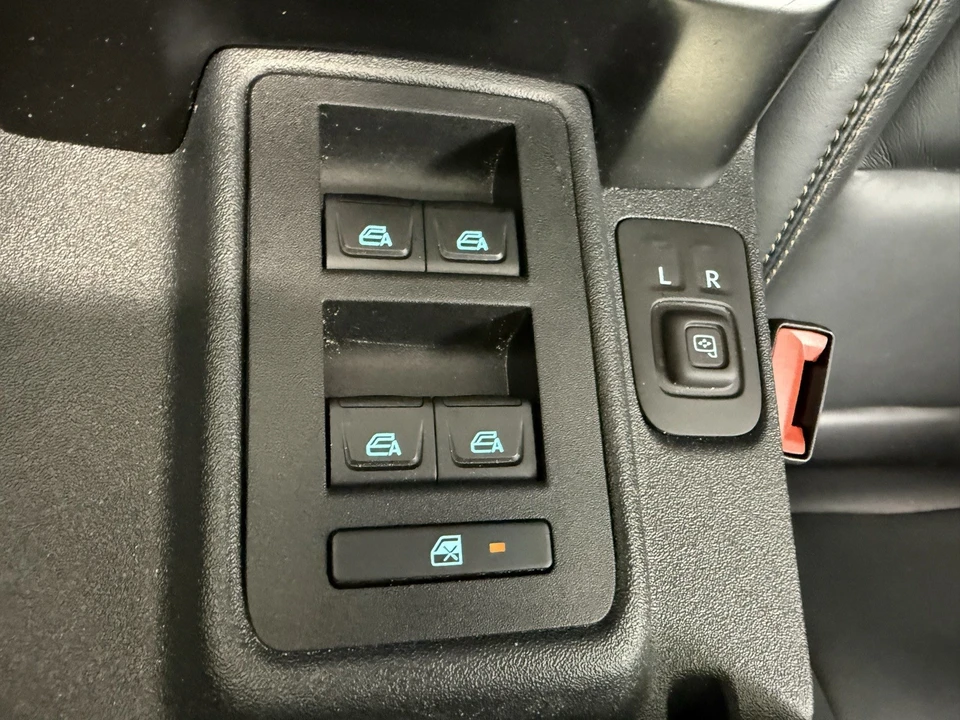 2025 Ford Bronco 6th Gen - Image 18 of 21