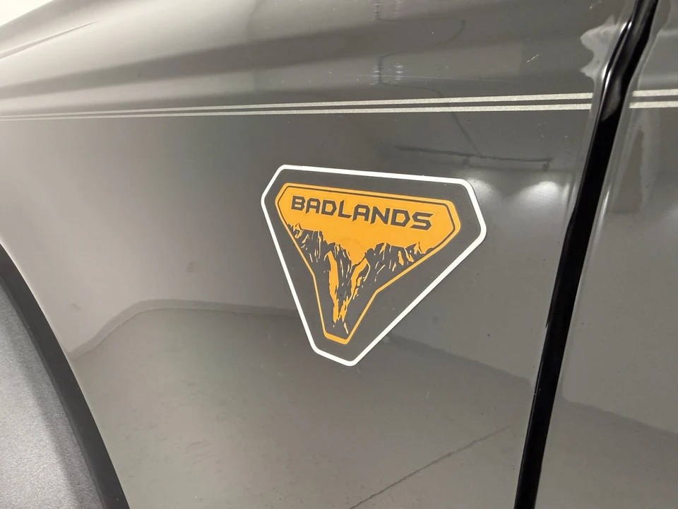 2025 Ford Bronco 6th Gen - Image 9 of 21
