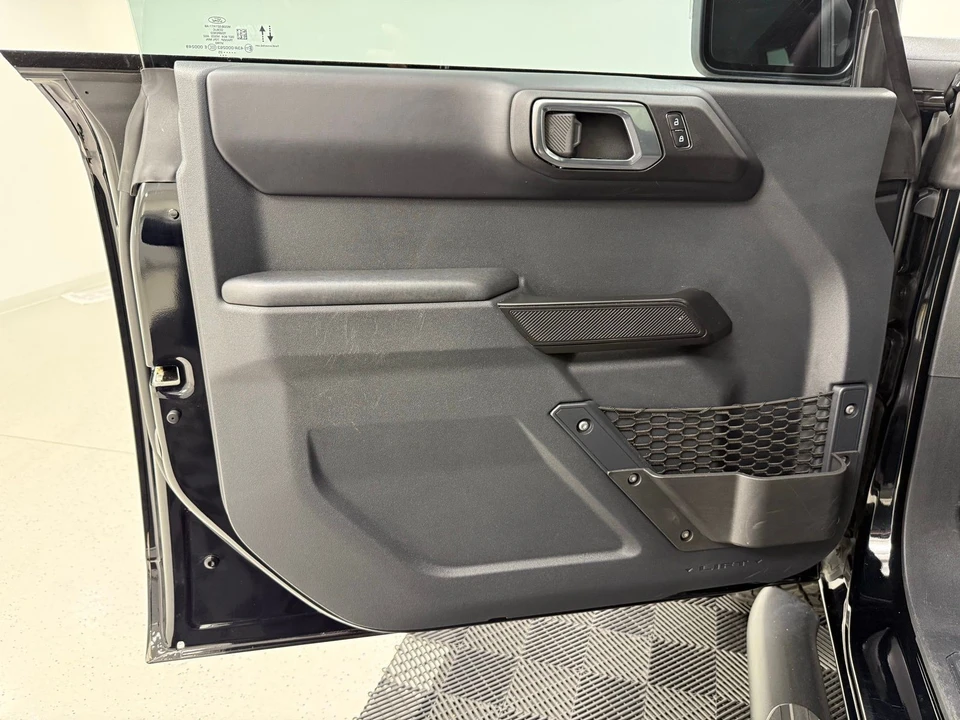 2025 Ford Bronco 6th Gen - Image 11 of 21