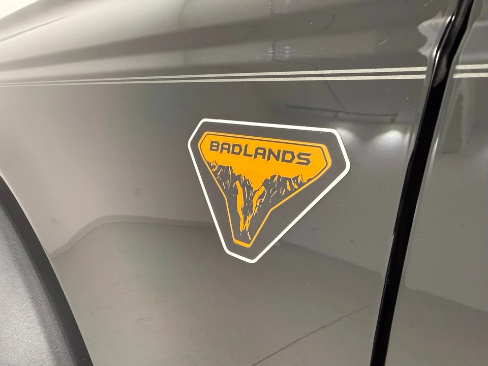 2025 Ford Bronco 6th Gen - Image 9 of 21