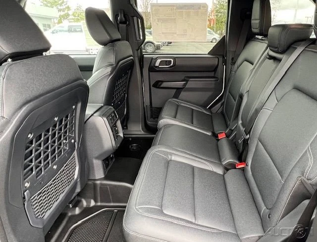 2025 Ford Bronco 6th Gen - Image 15 of 21