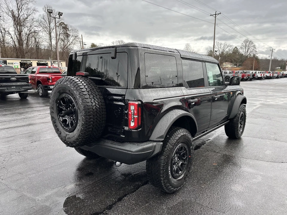 2025 Ford Bronco 6th Gen - Image 6 of 21