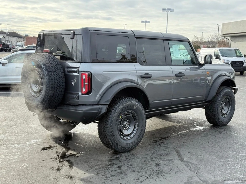 2025 Ford Bronco 6th Gen - Image 6 of 12