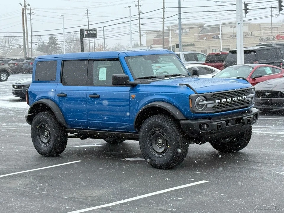 2025 Ford Bronco 6th Gen - Image 9 of 12
