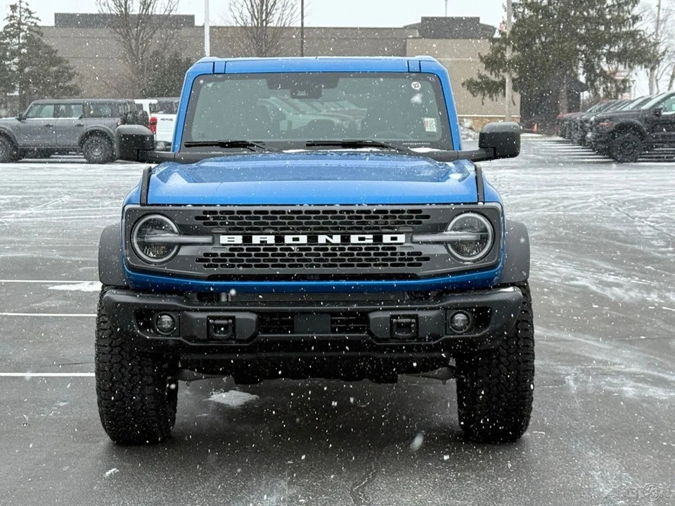 2025 Ford Bronco 6th Gen - Image 10 of 12