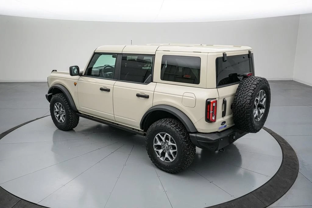 2025 Ford Bronco 6th Gen - Image 7 of 21