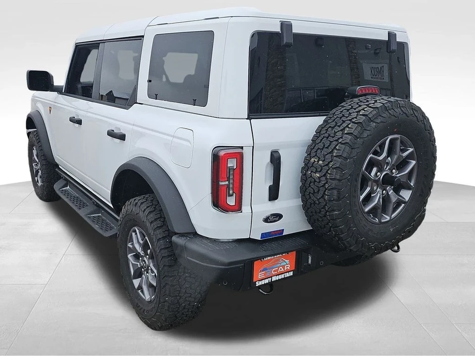 2025 Ford Bronco 6th Gen - Image 15 of 21
