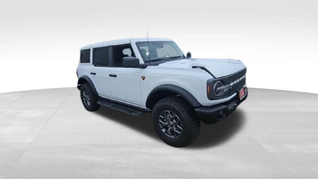 2025 Ford Bronco 6th Gen - Image 2 of 21