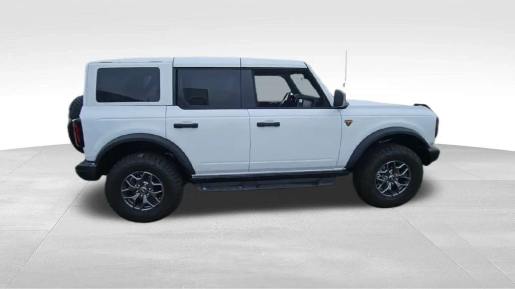 2025 Ford Bronco 6th Gen - Image 9 of 21