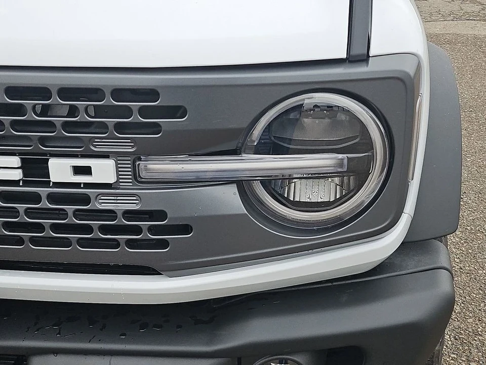 2025 Ford Bronco 6th Gen - Image 18 of 21