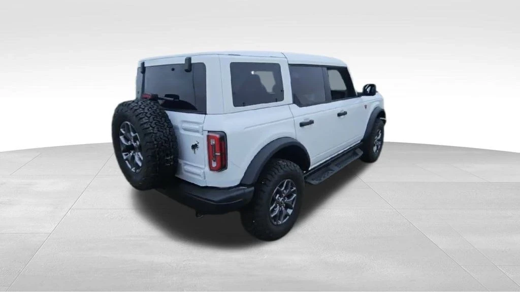 2025 Ford Bronco 6th Gen - Image 8 of 21