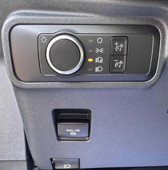 2025 Ford Bronco 6th Gen - Image 18 of 31