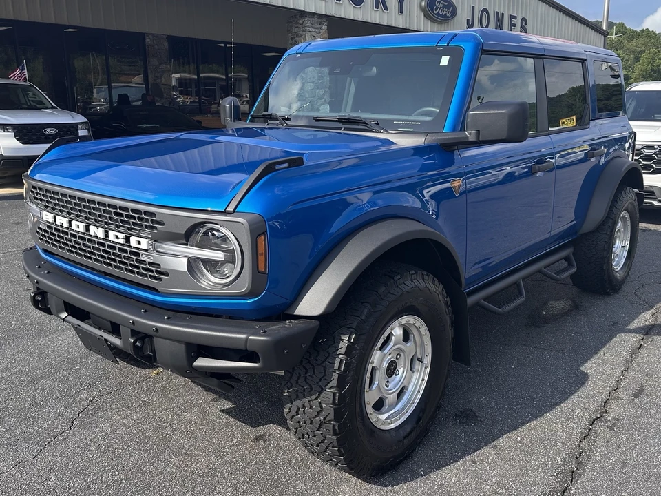 2025 Ford Bronco 6th Gen - Image 2 of 31