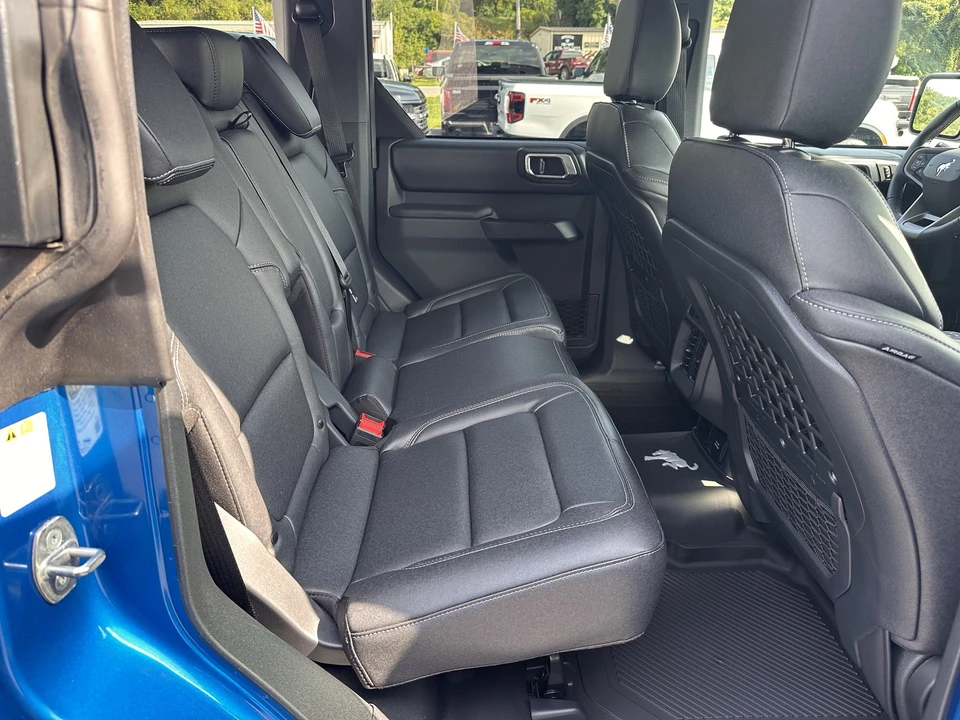 2025 Ford Bronco 6th Gen - Image 16 of 31