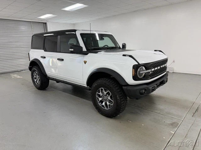 2025 Ford Bronco 6th Gen - Image 3 of 12