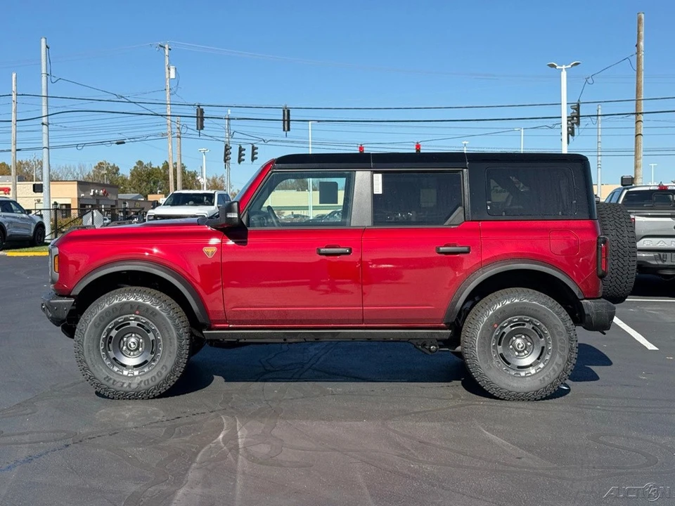 2025 Ford Bronco 6th Gen - Image 2 of 21