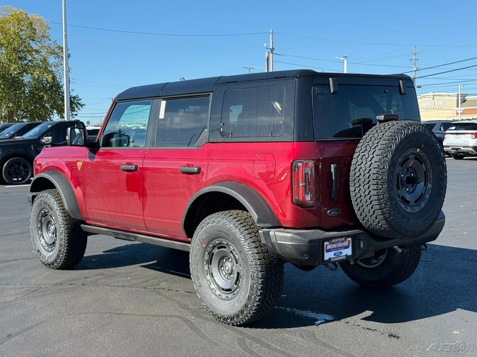 2025 Ford Bronco 6th Gen - Image 3 of 21
