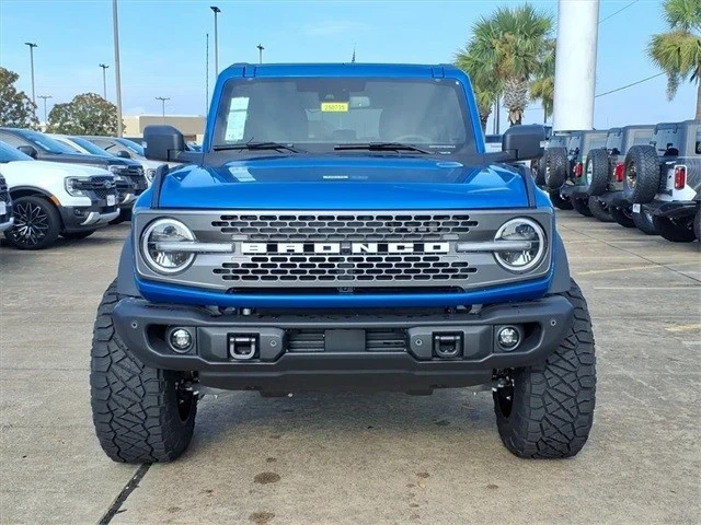 2025 Ford Bronco 6th Gen - Image 8 of 10