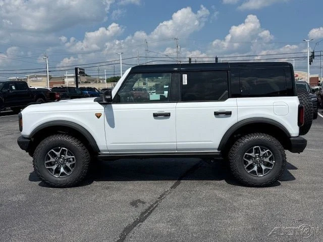 2025 Ford Bronco 6th Gen - Image 2 of 12