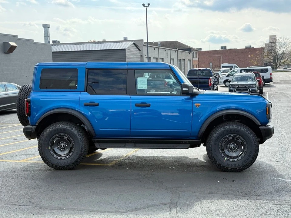 2025 Ford Bronco 6th Gen - Image 7 of 12