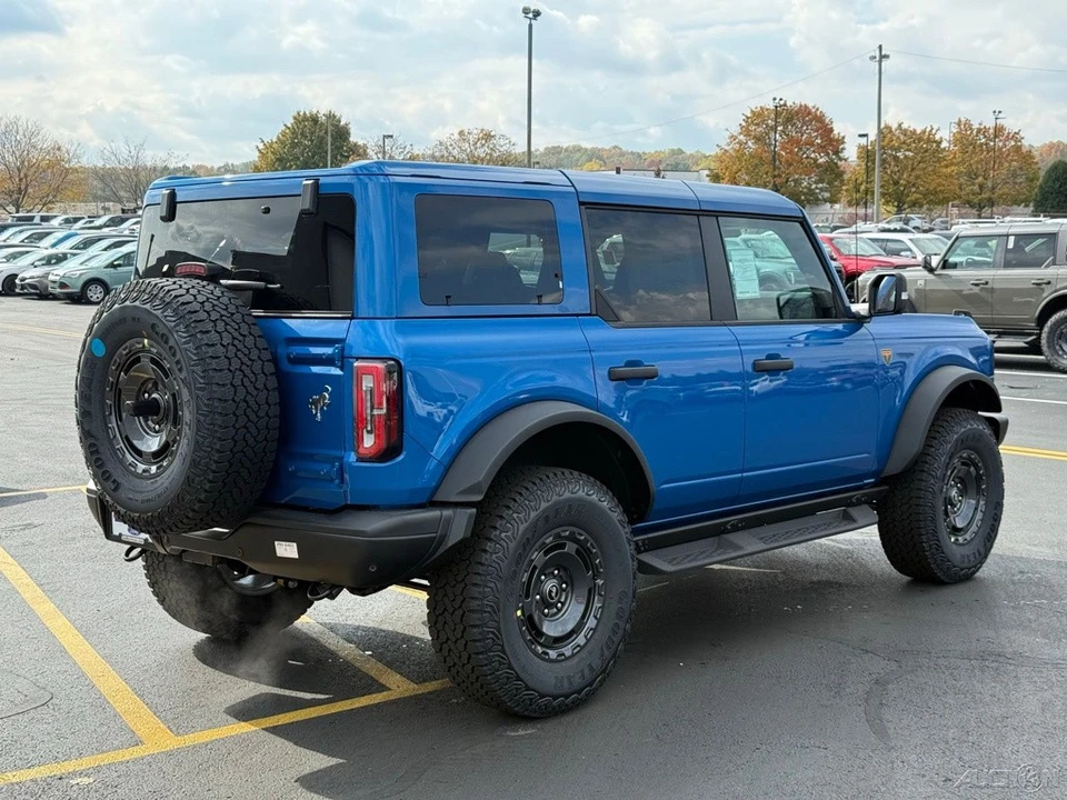 2025 Ford Bronco 6th Gen - Image 6 of 12