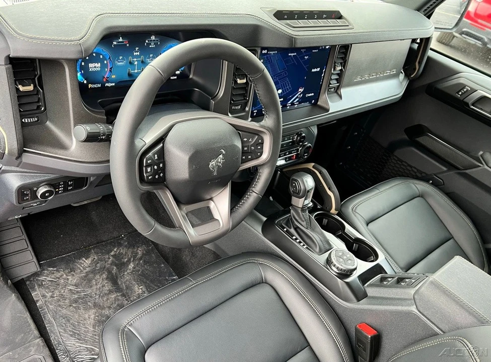 2025 Ford Bronco 6th Gen - Image 14 of 21