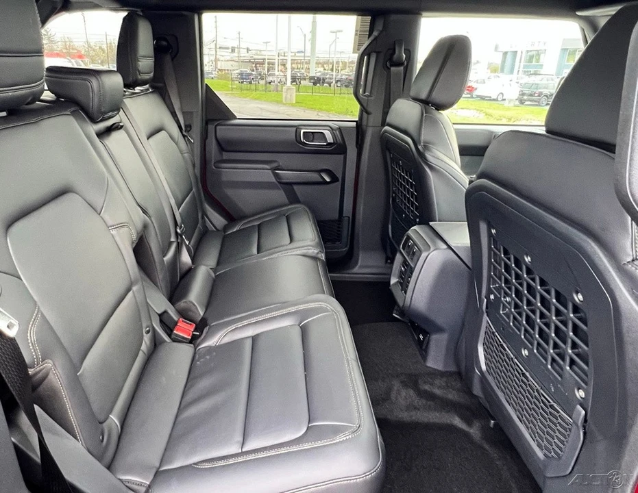 2025 Ford Bronco 6th Gen - Image 18 of 21