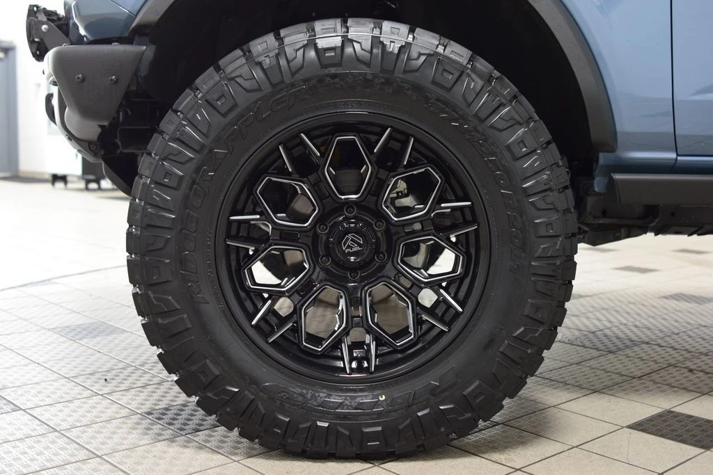 2025 Ford Bronco 6th Gen - Image 28 of 31