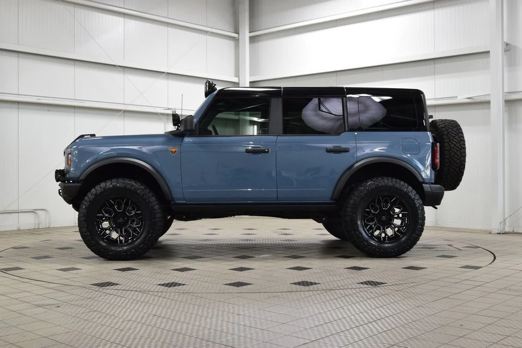 2025 Ford Bronco 6th Gen - Image 4 of 31