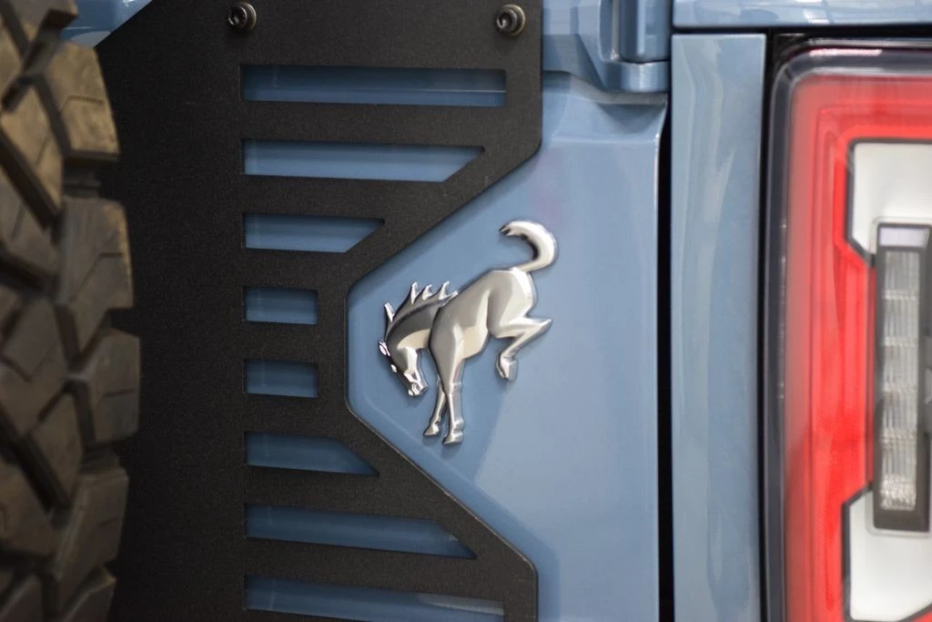 2025 Ford Bronco 6th Gen - Image 18 of 31
